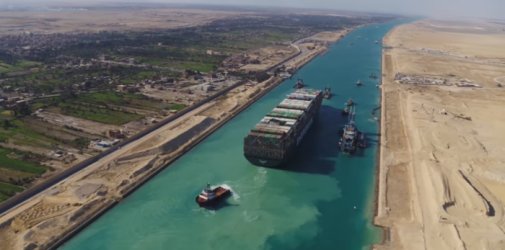 一艘船舶通过苏伊士运河到底有多难？