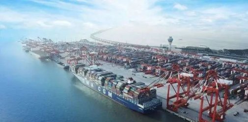 28日上海港正常作业，但江浙多地区防控升级