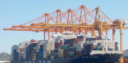 美国两海岸空箱积压，上海疫情恐传导致美国港口再次大规模拥堵