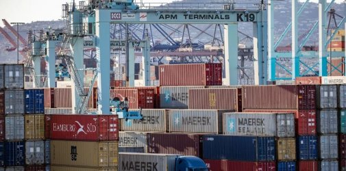 冷箱到港后一个月才能入仓，这不科学