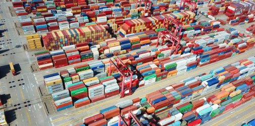 欧线、南美线运价暴跌，多条航线跌幅扩大！船公司迅速增加空航数量