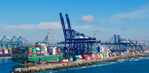 长滩港进口量同比大幅下降，美零售联合会再次下调进口预期