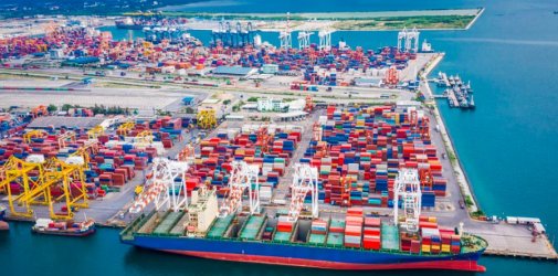 通关延误！加拿大爆发历史最大规模罢工，政府服务全面放缓