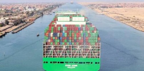 不堵就开心！这艘中国建造全球最大集装箱船首航通过苏伊士运河
