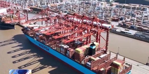 美西港口“罢工”原因已找到？工人现身港口重新开始作业！