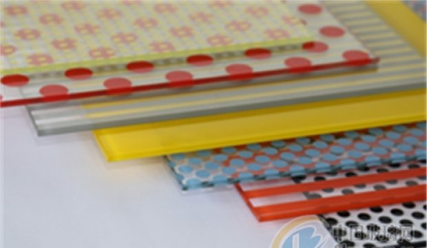 Talking about the processing technology of colored glaze glass in architectural engineering