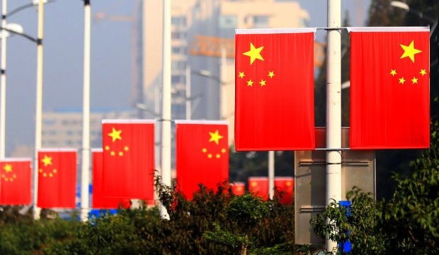 涵养家国情怀 用奋斗擦亮那一抹“中国红”