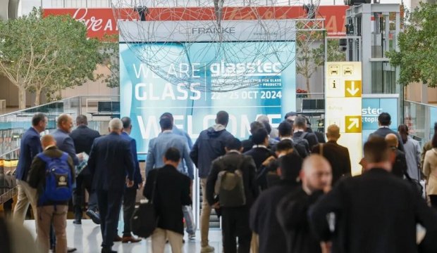 Huaye Glass at Glasstec 2026 Düsseldorf｜出海赴盛会，集团旗下华业玻璃亮相德国杜塞尔多夫国际玻璃展