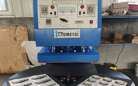 自动高速吸塑包装封口机